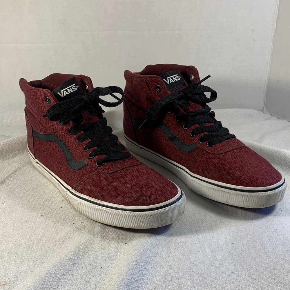 Vans Men's Maroon High-Top Sneakers